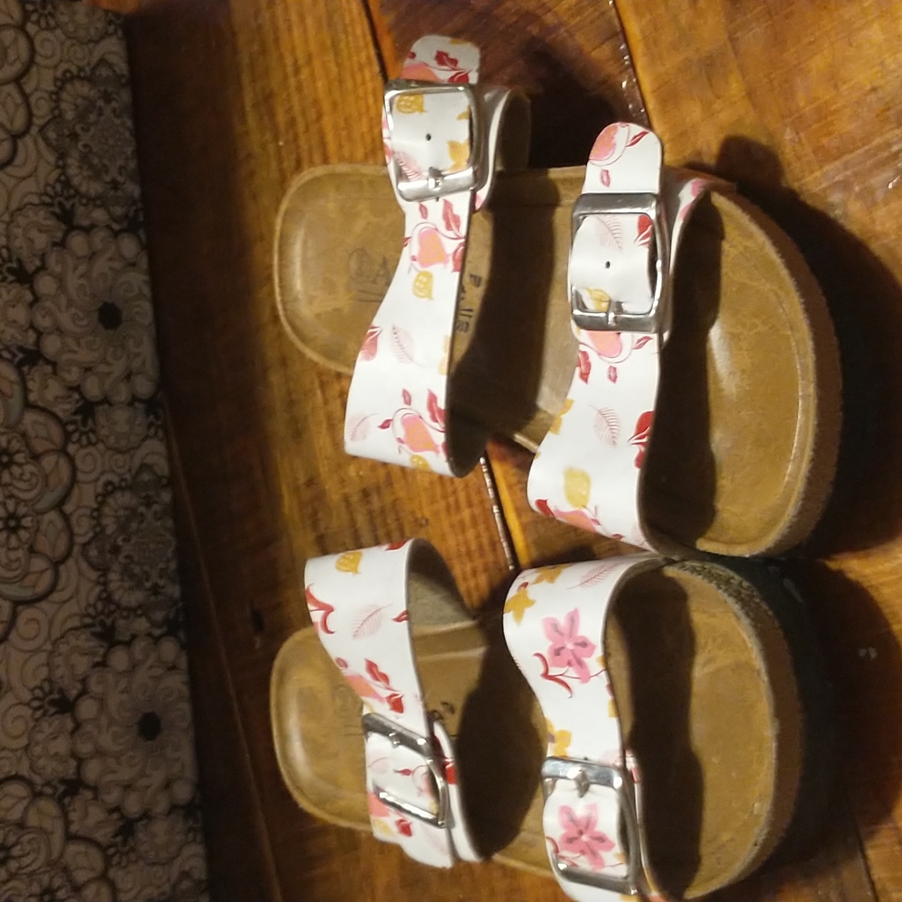 Girls Agape Sandals